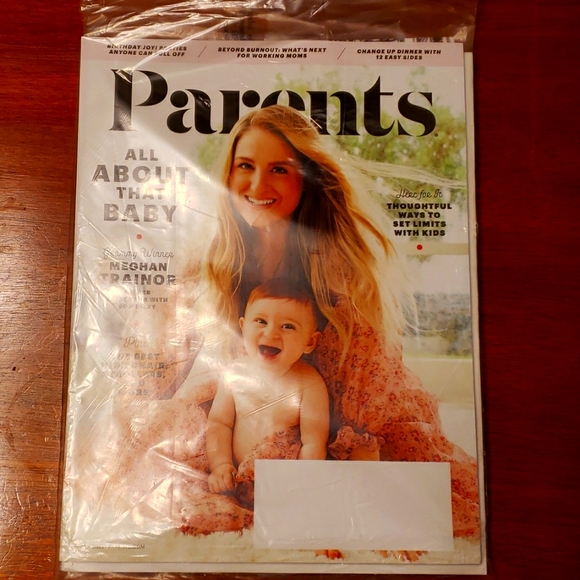 🆕️*Free* with Kids Clothes Purchase. Parents Magazine w/ 2022 CA State Travel - Picture 1 of 4
